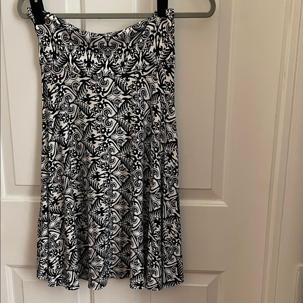 Max Studio Chic Black and White A-Line Skirt